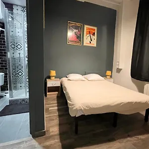  Hostal Le Globe Francia